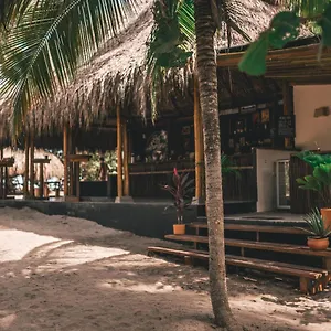 Hermanos Hostel Guachaca